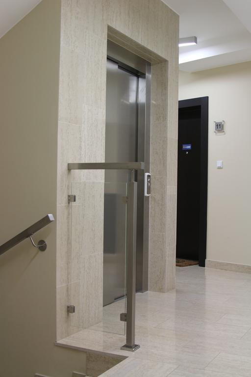 Apartamenty Lucky 13 Cracovia Esterno foto